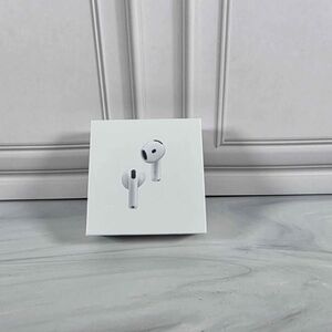 Brand New Sealed Apple Airpods 4 Active Noise Cancelation